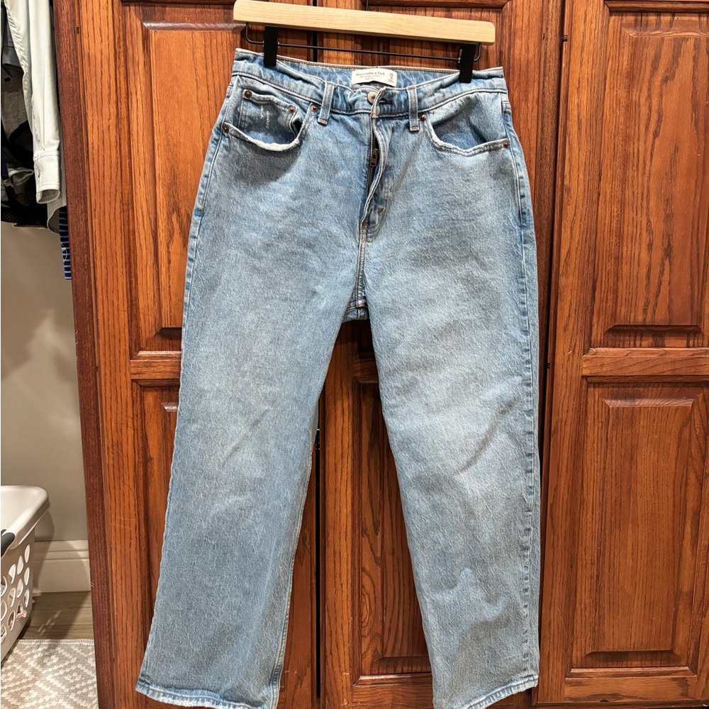 Abercrombie & Fitch Light Blue Vintage Straight (high rise) Jeans 8s